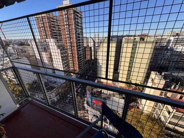 VENTA DEPARTAMENTO 3 AMBIENTES FLORES BALCON