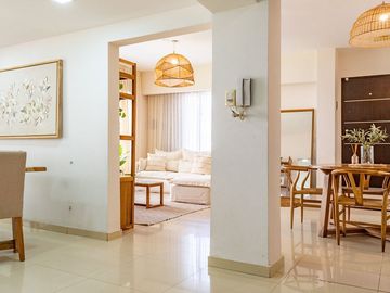 CASA DE 3 DORMIS - EN VENTA - GALERIA Y JARDIN