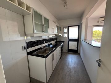 DEPTO 3 AMB EN VENTA EN PATERNAL CON BALCÓN