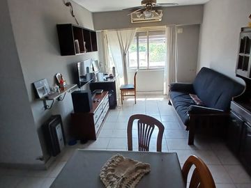 VENTA 4 Ambientes Ascensor y Toilette en Banfield