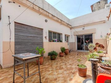 Venta Depósito- Galpón c/Vivienda Mataderos