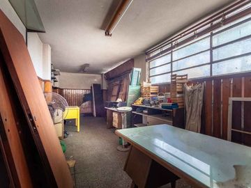 Venta Depósito- Galpón c/Vivienda Mataderos