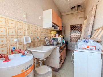 Venta Depósito- Galpón c/Vivienda Mataderos