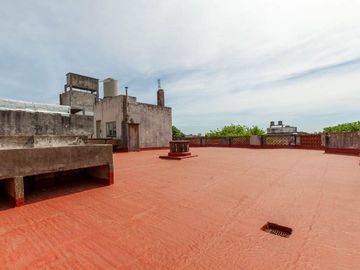 Venta Depósito- Galpón c/Vivienda Mataderos