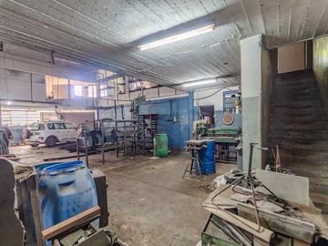 Venta Depósito- Galpón c/Vivienda Mataderos