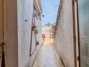 Venta Depósito- Galpón c/Vivienda Mataderos