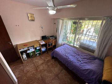 VENTA CASA 3 AMB + 2 DEPTOS. VILLA ADELINA