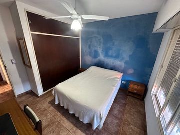 VENTA CASA 3 AMB + 2 DEPTOS. VILLA ADELINA