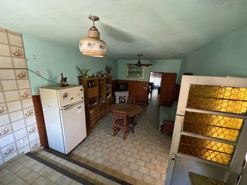 VENTA CASA 3 AMB + 2 DEPTOS. VILLA ADELINA