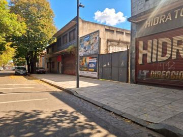 VENTA LOTE Galpón 8,66 x 26,33 = 228 m² CHACARITA