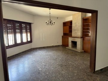 Casa en venta 4 ambientes San Fernando oportunidad