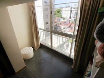 Piso 4 amb + dep venta Villa Crespo cochera balcón