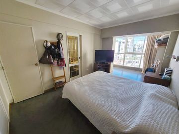 Piso 4 amb + dep venta Villa Crespo cochera balcón