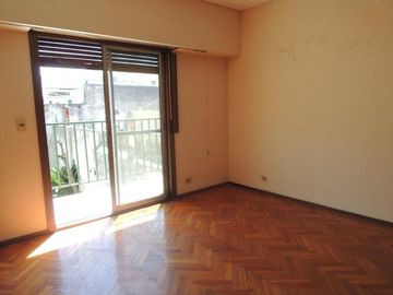 Venta LOTE  8,66x30,26-SAAVEDRA- OPORTUNIDAD