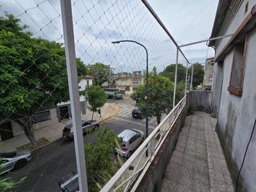 CASA- LOTE PROPIO-2 VIVIENDAS-EN BLOCK -MATADEROS