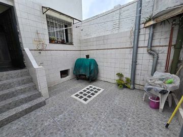 CASA- LOTE PROPIO-2 VIVIENDAS-EN BLOCK -MATADEROS