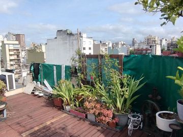 VENTA- 2 AMBIENTES- BALVANERA- CON PATIO Y TERRAZA