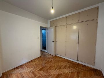 Venta Departamento 2ambientes lateral Barrio Norte