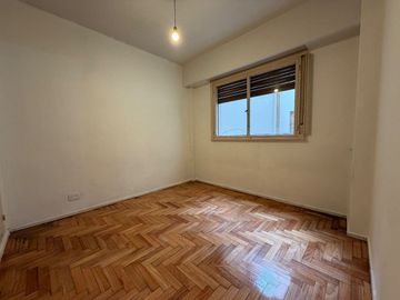 Venta Departamento 2ambientes lateral Barrio Norte