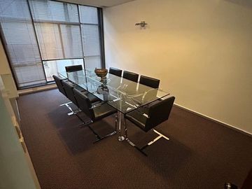 Oficina PREMIUM-Venta-2 Cocheras, Impecable-Centro
