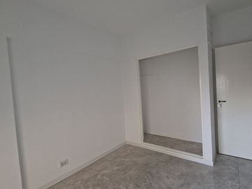 VENTA 3 AMBIENTES ,AMEGHINO, AVELLANEDA CENTRO.