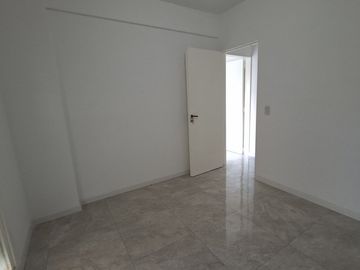 VENTA 3 AMBIENTES ,AMEGHINO, AVELLANEDA CENTRO.