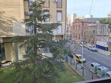 VENTA 3 AMBIENTES ,AMEGHINO, AVELLANEDA CENTRO.