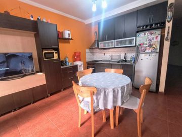 DEPARTAMENTO 4 AMBIENTES VILLA LUZURIAGA COCHERA