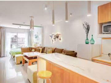 VENTA EN BLOCK 3 MONOAMBIENTES-BACK OFFICE COCHERA
