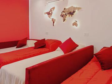 VENTA EN BLOCK 3 MONOAMBIENTES-BACK OFFICE COCHERA