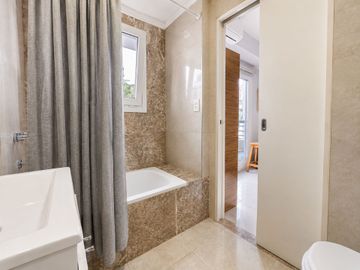 Venta Monoambiente V Urquiza Muy Luminoso c/Balcón