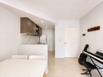 Venta Monoambiente V Urquiza Muy Luminoso c/Balcón