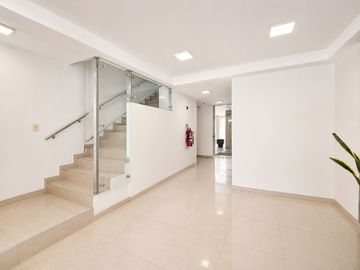 Venta Monoambiente V Urquiza Muy Luminoso c/Balcón