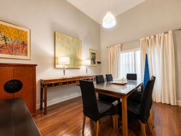 Venta Casa 5 Amb Barrio Segurola Terraza Cochera