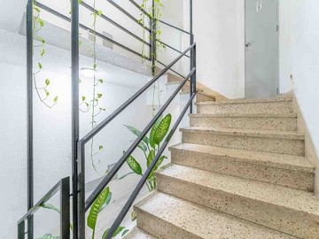 Venta Depto de 2 amb en V. Urquiza - Corredor DOHO