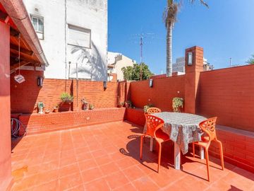 Venta Depto 4 amb c/ Patio y Parrilla V Pueyrredon