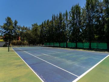 VENTA . CASA - 5 AMB. B°. SANTA CLARA - TIGRE