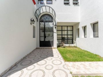 VENTA . CASA - 5 AMB. B°. SANTA CLARA - TIGRE