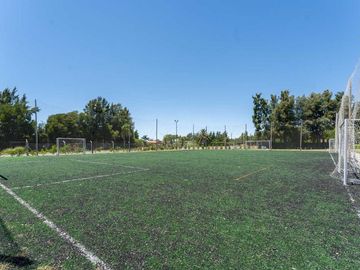 VENTA . CASA - 5 AMB. B°. SANTA CLARA - TIGRE