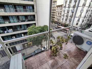 Alquiler - 2 ambientes - Austria 1700 - Recoleta - Balcon