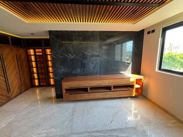 CASA EN VENTA EN LOMAS DE ANGELOPOLIS II