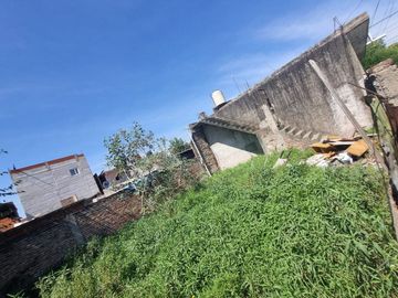 LOCALES VENTA LOMAS DE ZAMORA  CON LOTE LIBRE