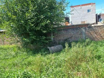 LOCALES VENTA LOMAS DE ZAMORA  CON LOTE LIBRE