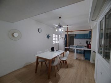 CHALET 8 AMBIENTES EN VENTA EN ADROGUE CON PARQUE