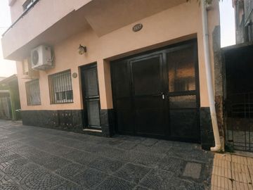 PH 3 AMBIENTES CON COCHERA Y EXCELENTE UBICACIÓN
