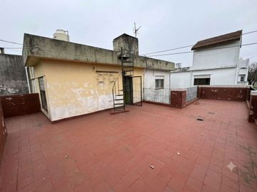 Casa en venta 4 AMBIENTES -CARAPACHAY
