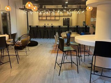 VENTA OFICINA 40M2 EQUIPADA FRENTE A STARBUCKS PLAYA DEL CARMEN PLAZA AMERICAS