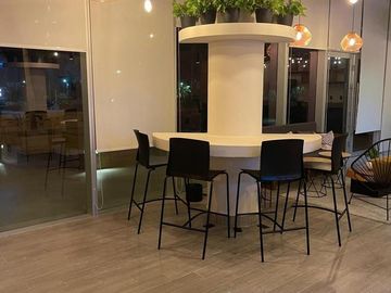 VENTA OFICINA 40M2 EQUIPADA FRENTE A STARBUCKS PLAYA DEL CARMEN PLAZA AMERICAS