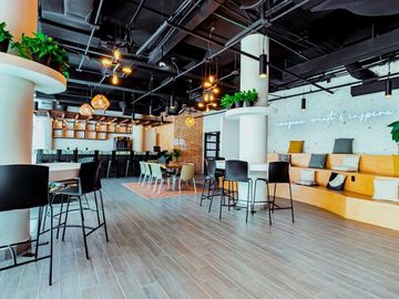 VENTA OFICINA 40M2 EQUIPADA FRENTE A STARBUCKS PLAYA DEL CARMEN PLAZA AMERICAS