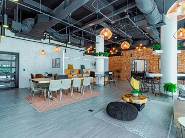 VENTA OFICINA 40M2 EQUIPADA FRENTE A STARBUCKS PLAYA DEL CARMEN PLAZA AMERICAS
